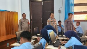 Polres Bojonegoro Kenalkan AI kepada Ratusan Pelajar, Tekankan Etika Digital